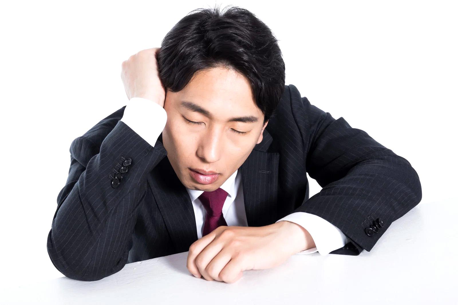 50代の運動不足で体力低下を感じる日常の様子