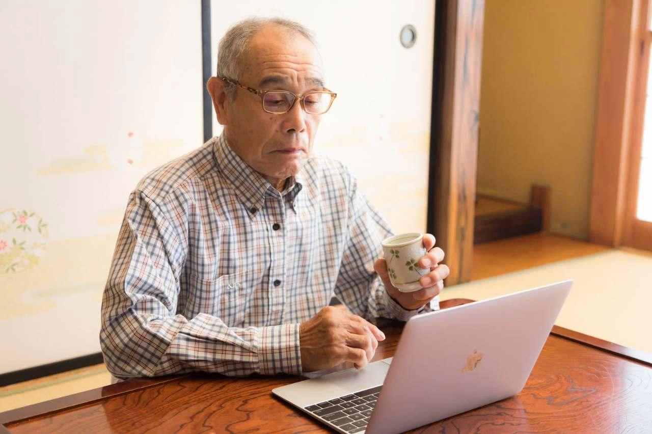 60代が無理なく続けられるトイレ掃除の頻度を考える生活のイメージ