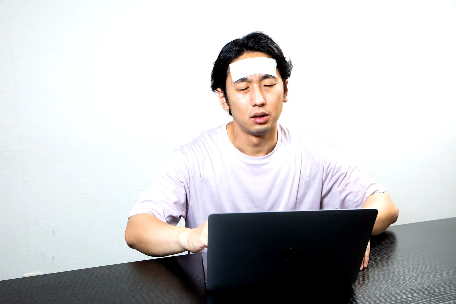 高齢者の洗濯負担を軽減する便利グッズと工夫を紹介する生活改善イメージ
